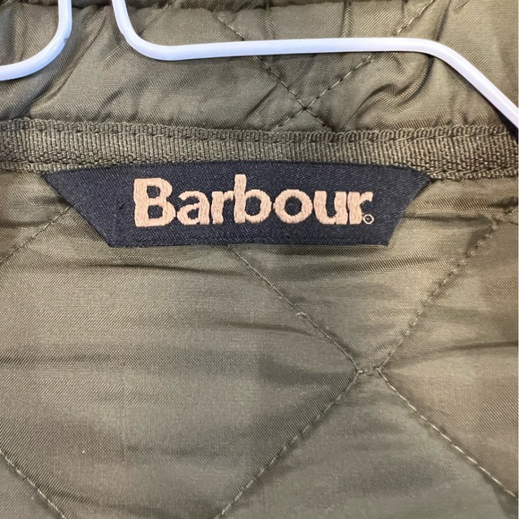 Barbour quilted jacket - Picture 2 of 8